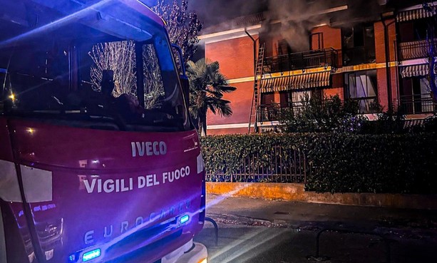 Incendio in un edificio residenziale di Rivalta: nuore una ragazza di 28 anni