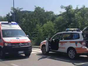 Raffica di incidenti sulle strade del Varesotto: motociclisti a terra a Cassano e Somma, sette persone soccorse sulla 336 di Malpensa