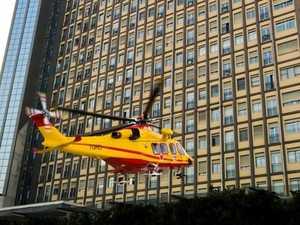 Grave incidente a Dusino San Michele: scontro tra auto e moto, gravissimo un diciannovenne