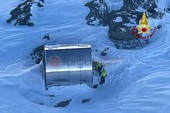 Scialpinisti intrappolati dalla neve all’interno del bivacco Olivero. Li liberano i vigili del fuoco
