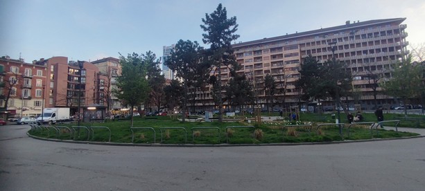 Il nuovo mercato di piazza Benefica tra alberi e chiusure stradali: la fine dei lavori entro l'estate del 2026 (ma non mancano i dubbi)