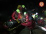 Raggiunto dalle prime squadre di soccorritori lo speleologo bloccato nella grotta dei Cinghiali Volanti Raggiunto dalle prime squadre di soccorritori lo speleologo bloccato nella grotta dei Cinghiali Volanti