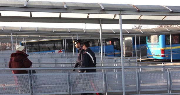Alba, studente aggredito alla stazione dei bus: "Tutti sanno chi è quel bullo, ma nessuno lo ferma" Alba, studente aggredito alla stazione dei bus: "Tutti sanno chi è quel bullo, ma nessuno lo ferma"