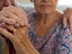 "A 77 anni mi hanno rubato la borsa e sono rimasta chiusa fuori casa: grazie ai vigili del fuoco che mi hanno soccorsa" "A 77 anni mi hanno rubato la borsa e sono rimasta chiusa fuori casa: grazie ai vigili del fuoco che mi hanno soccorsa"
