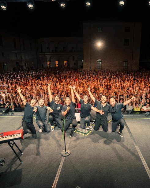 Domenica tra musica e cultura in Granda: il concerto a Sampeyre di Francesco Gabbani illumina Suoni dal Monviso