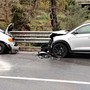 Savona, schianto frontale in via Bonini: due mezzi coinvolti, due persone ferite in codice giallo (FOTO) Savona, schianto frontale in via Bonini: due mezzi coinvolti, due persone ferite in codice giallo (FOTO)