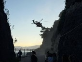Albisola, 16enne cade sulla scogliera al "Buco del Prete": intervento dell'elisoccorso Drago (FOTO)
