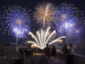 Cannes ospita il Festival Internazionale di Arte Pirotecnica 2026 con sei spettacoli nella Baia della città (Foto)