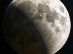 Eclissi, i varesini ci riprovano domani all'alba con la Luna: ecco dove vederla Eclissi, i varesini ci riprovano domani all'alba con la Luna: ecco dove vederla