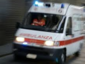 Paura a Varese, donna investita alla rotonda della Coop