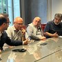 Il futuro della piscina di via Copelli infiamma Palazzo Estense. «Malato terminale». «No, si perde un impianto pubblico senza garanzie»
