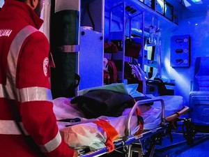 Alba, due feriti lievi in altrettanti investimenti stradali tra corso Langhe e corso Italia. Patente ritirata per un 91enne Alba, due feriti lievi in altrettanti investimenti stradali tra corso Langhe e corso Italia. Patente ritirata per un 91enne