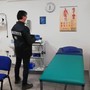 Somministra medicinali estetici scaduti: denunciato un medico nel Torinese