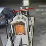 Carte carburante clonate, blitz dei carabinieri a Torino: due arresti e tre denunce