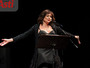Luxuria emoziona Asti con “Stasera ve le canto”: standing ovation per il racconto di una vita senza filtri [FOTOGALLERY]