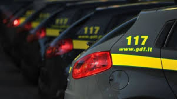 Maxi operazione antidroga: cinque arresti, sequestrate tre tonnellate di hashish e marijuana