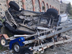 Celle Ligure, auto sfonda la ringhiera e precipita sul porticciolo Cala Cravieu: ferito un 67enne (FOTO e VIDEO) Celle Ligure, auto sfonda la ringhiera e precipita sul porticciolo Cala Cravieu: ferito un 67enne (FOTO e VIDEO)