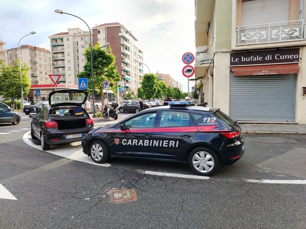 &quot;Spaccate&quot; notturne nei negozi di Savona: i Carabinieri identificano i responsabili
