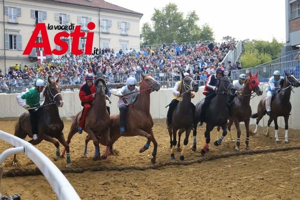 Il Palio accende Asti: rioni e borghi scaldano la settimana della corsa Il Palio accende Asti: rioni e borghi scaldano la settimana della corsa