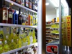 Minimarket aperti fino all'alba, il Comune di Torino riapre il dossier
