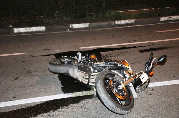 Drammatico scontro auto-moto in strada Villaretto, deceduto il centauro Drammatico scontro auto-moto in strada Villaretto, deceduto il centauro