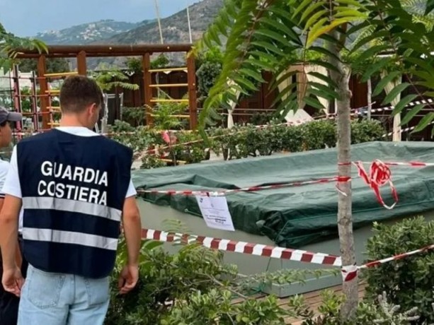 Undicenne risucchiata dal bocchettone della piscina: non ce l'ha fatta la piccola Alice Undicenne risucchiata dal bocchettone della piscina: non ce l'ha fatta la piccola Alice