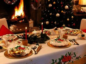 Natale di paura in un ristorante della collina, un uomo ferisce padre e figlio a coltellate