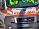 Si scontra con un furgone a Gorla Minore: muore motociclista