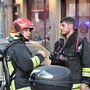 Incendio in via Zefiro Massa, otto famiglie presto a casa: il 97enne resta senza alloggio (Foto e Video)