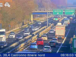 Ancora un incidente nel tratto tra Solbiate e Castronno dell'Autolaghi. Soccorse due persone. Segnalati quattro chilometri di coda verso Varese