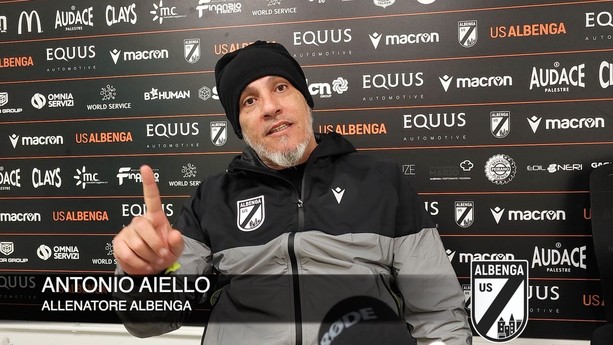 Calcio, Albenga. Aiello fa fuoco e fiamme in conferenza stampa: "Scritte stronzate, la squadra non è la stessa del girone di andata" (VIDEO)