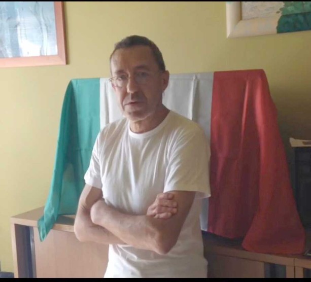 Addio a Marcello, "l'esile uomo" che girava in bicicletta al Villaggio Fiat di Settimo Torinese