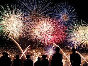 Monaco celebra l’estate con due serate di fuochi d’artificio sul Quai Albert Ier e apertura straordinaria del Jardin Exotique Monaco celebra l’estate con due serate di fuochi d’artificio sul Quai Albert Ier e apertura straordinaria del Jardin Exotique
