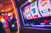 Utilizzo illegale delle slot machines: il Questore di Varese chiude per cinque giorni un locale di Cuveglio