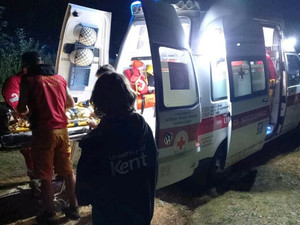 Tragedia nella notte a Bagnolo Piemonte, ragazza del Torinese perde la vita in un'auto finita fuori strada