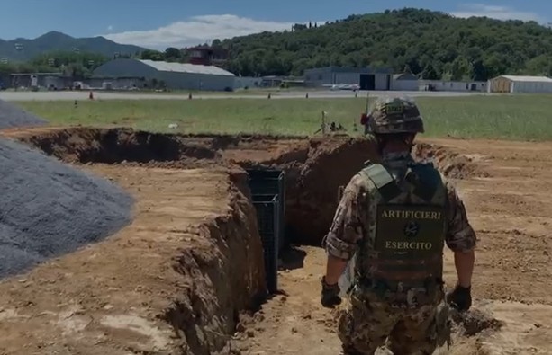 Villanova d’Albenga, conto alla rovescia per il disinnesco della bomba in aeroporto: evacuazioni e strade chiuse il 13 luglio