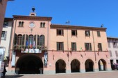 Alba, si dimette il capo di gabinetto Guastini: centrodestra all'attacco