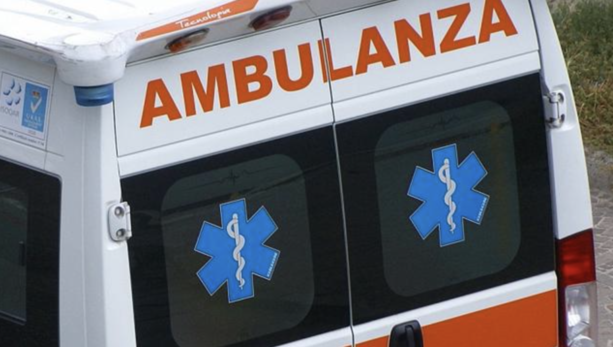 Incidente fra moto a Castellanza, soccorsi in azione Incidente fra moto a Castellanza, soccorsi in azione