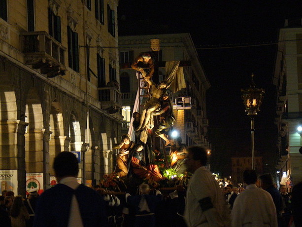 Savona, la Processione del Venerdì Santo sarà di nuovo realtà: in futuro sempre negli anni dispari (FOTO)