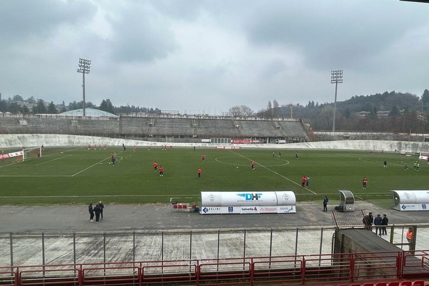 IN DIRETTA. Varese-Vado tra contestazione della curva biancorossa («È ora di dire basta») e profumo di C (per i liguri) al Franco Ossola IN DIRETTA. Varese-Vado tra contestazione della curva biancorossa («È ora di dire basta») e profumo di C (per i liguri) al Franco Ossola