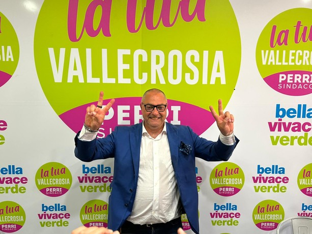 Vallecrosia ha scelto, Fabio Perri è il nuovo sindaco: battuta per 150 voti la sua rivale Marilena Piardi (Foto e Video)