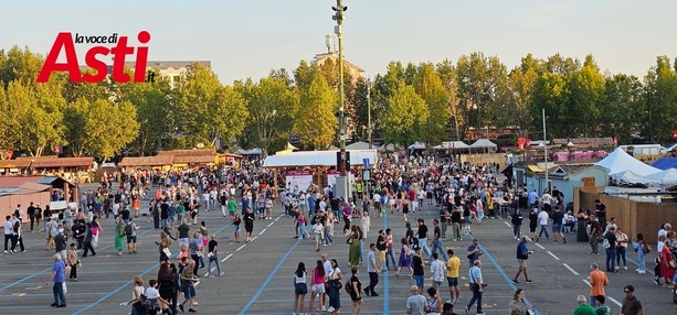 Il Festival delle Sagre torna a tavola: inaugurato il grande villaggio gastronomico Il Festival delle Sagre torna a tavola: inaugurato il grande villaggio gastronomico