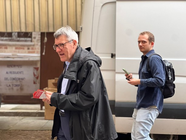 Maurizio Landini ad Alba e Bra per promuovere i referendum dell'8 e 9 giugno: &quot;Chiediamo di votare per dire basta alla precarietà&quot; [FOTO e VIDEO]