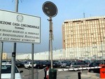 Detenuto tenta di evadere dal carcere Lorusso-Cutugno: bloccato dagli agenti di polizia