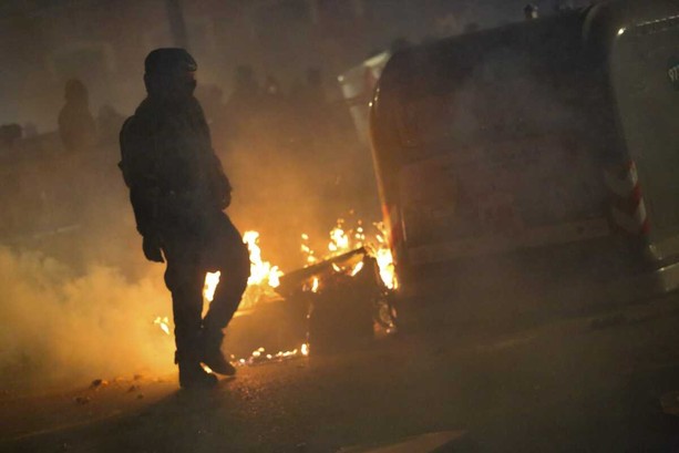 Guerriglia al corteo per Askatasuna. Rasero: "Violenza organizzata". Cirio: "Assurdo parlare di partigiani" Guerriglia al corteo per Askatasuna. Rasero: "Violenza organizzata". Cirio: "Assurdo parlare di partigiani"