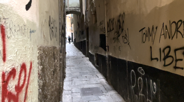 Centro storico, in commissione sicurezza la risposta della giunta: controlli su affitti abusivi, più agenti e nuovi servizi sociali