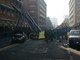 Gru crollata in via Genova: in corso le autopsie degli operai deceduti Gru crollata in via Genova: in corso le autopsie degli operai deceduti