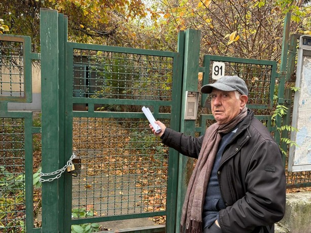 L'ex scuola abbandonata da 15 anni è piena di amianto, l’Arpa ordina la bonifica immediata L'ex scuola abbandonata da 15 anni è piena di amianto, l’Arpa ordina la bonifica immediata