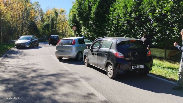 Aumento dei furti nelle case in Valceresio: sequestrato a Clivio un veicolo sospetto proveniente dalla Svizzera