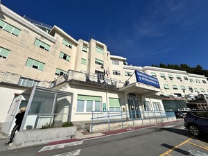 San Carlo di Voltri, la Regione approva il passaggio nell’Aom: stipendi garantiti da luglio, personale trasferito da gennaio 2027
